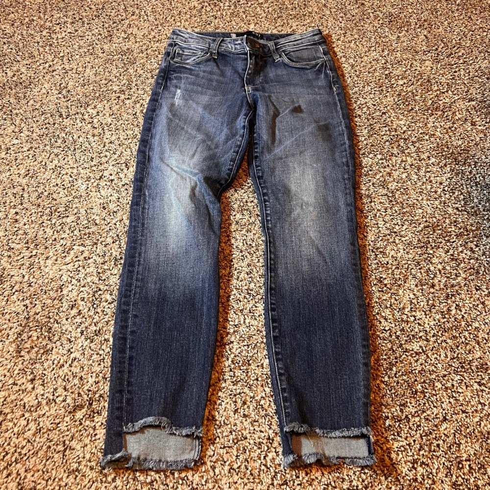 Kut From The Kloth Blue Wash Denim Distressed Hem Skinny Jeans 00